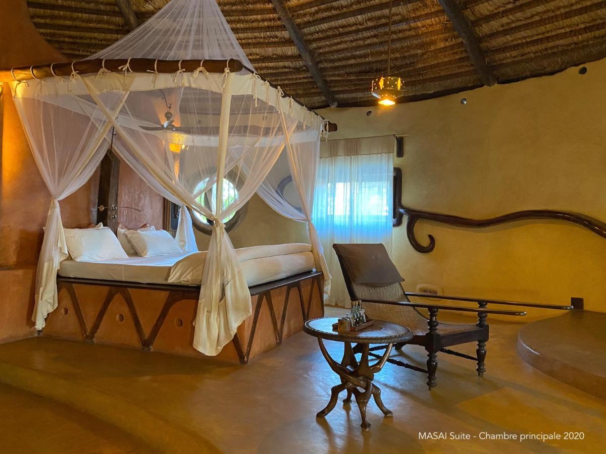 Bakuba Lodge - Le Petit Hotel Du Voyageur Ankilibe Exteriör bild