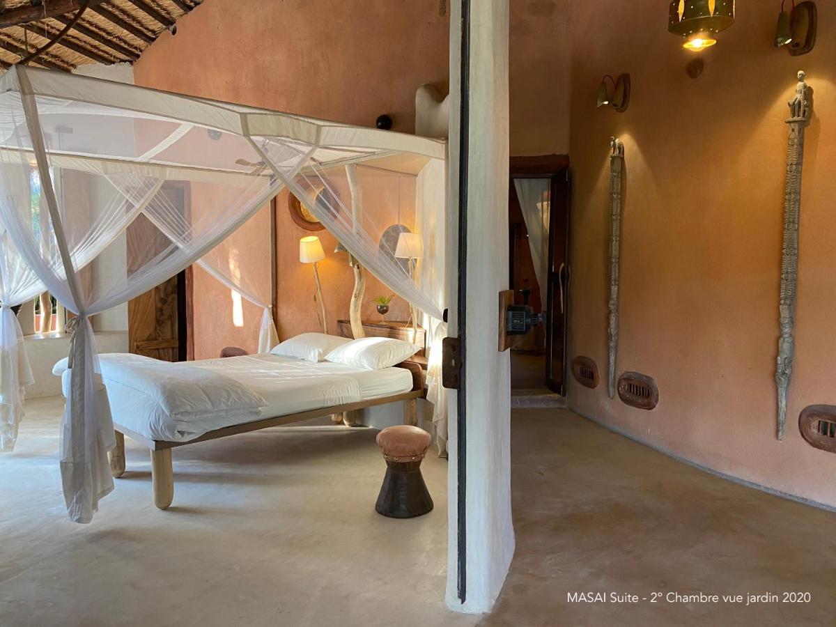 Bakuba Lodge - Le Petit Hotel Du Voyageur Ankilibe Exteriör bild