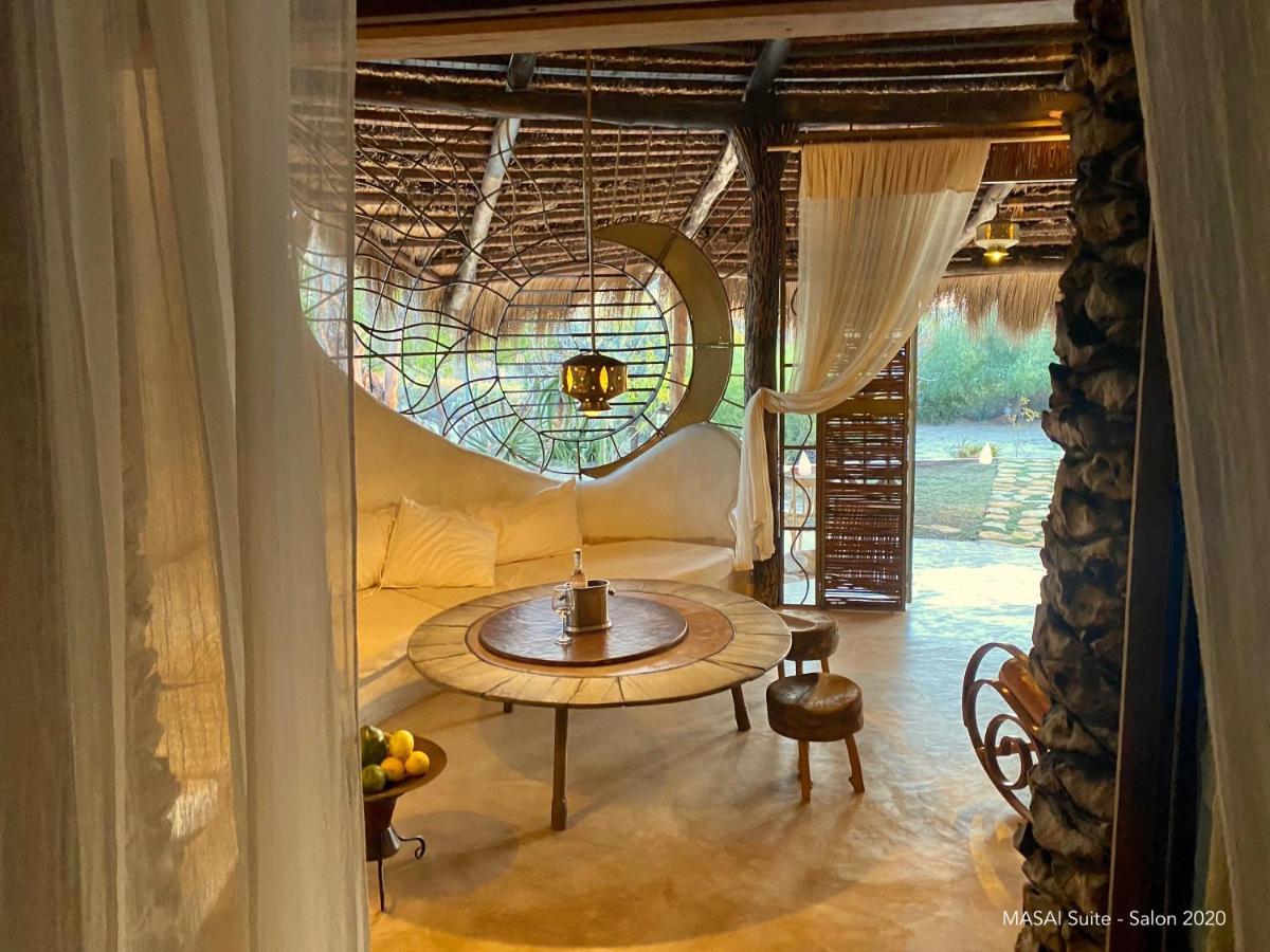 Bakuba Lodge - Le Petit Hotel Du Voyageur Ankilibe Exteriör bild