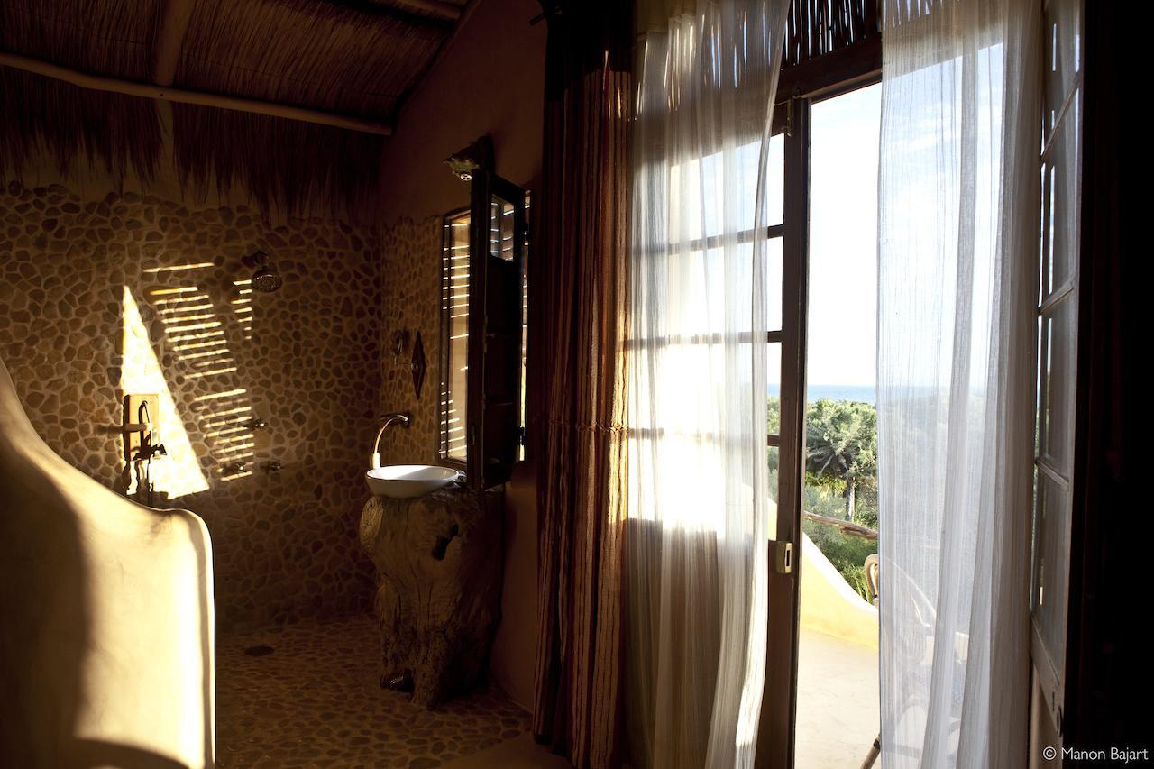 Bakuba Lodge - Le Petit Hotel Du Voyageur Ankilibe Rum bild
