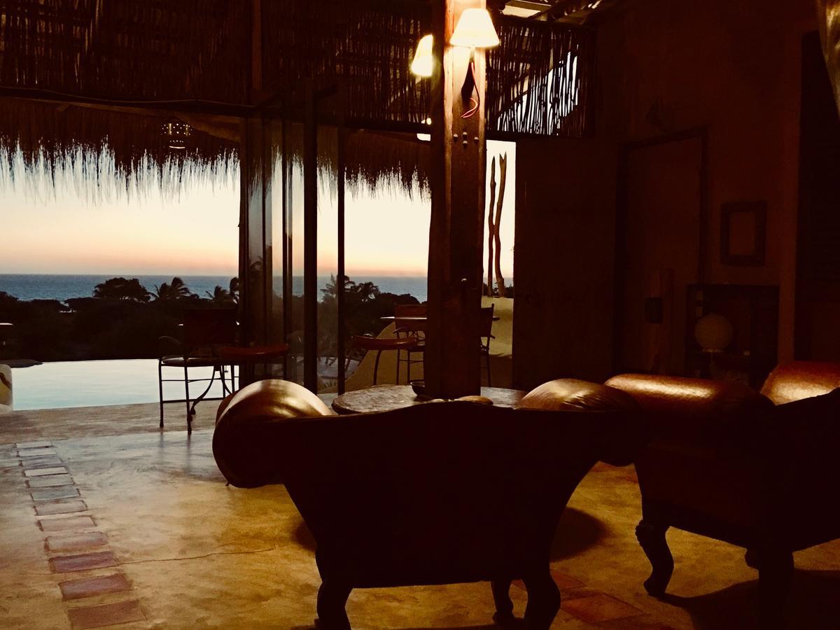 Bakuba Lodge - Le Petit Hotel Du Voyageur Ankilibe Exteriör bild
